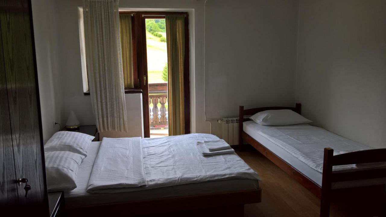 Bed and Breakfast Gostilna Lokve Zewnętrze zdjęcie